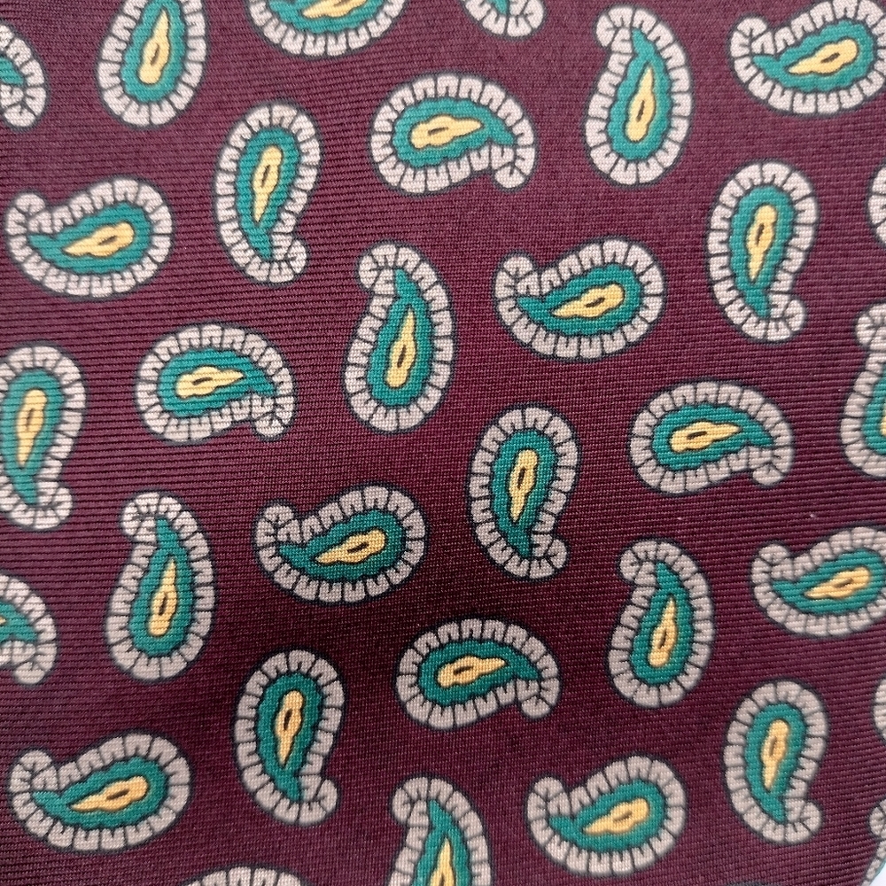 LANDS' END Debonaire Burgundy Green Gray Paisley Men's Silk Neck Tie - Picture 3 of 10
